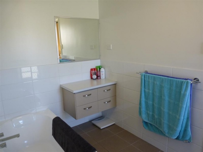 2 Willow Ct, Kawungan QLD 4655