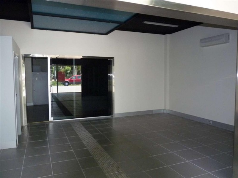 403 Esplanade, Torquay QLD 4655
