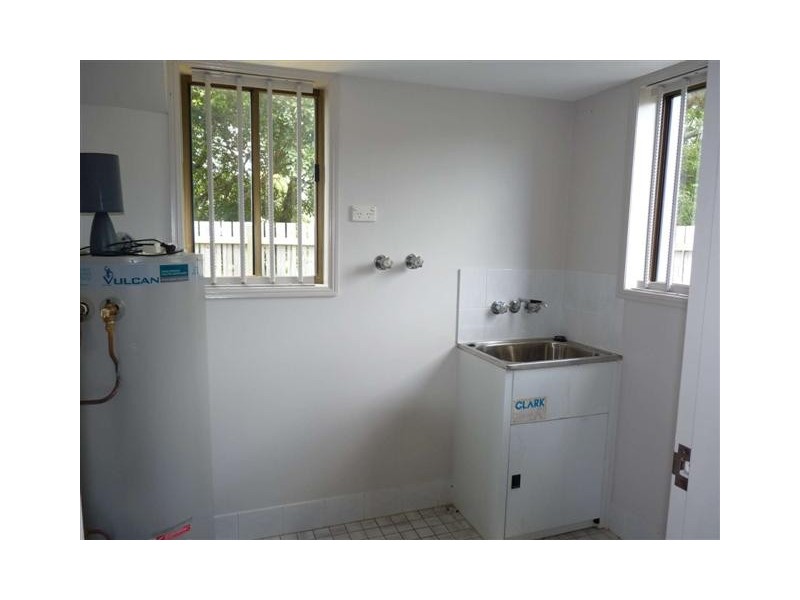 320 Esplanade, Scarness QLD 4655