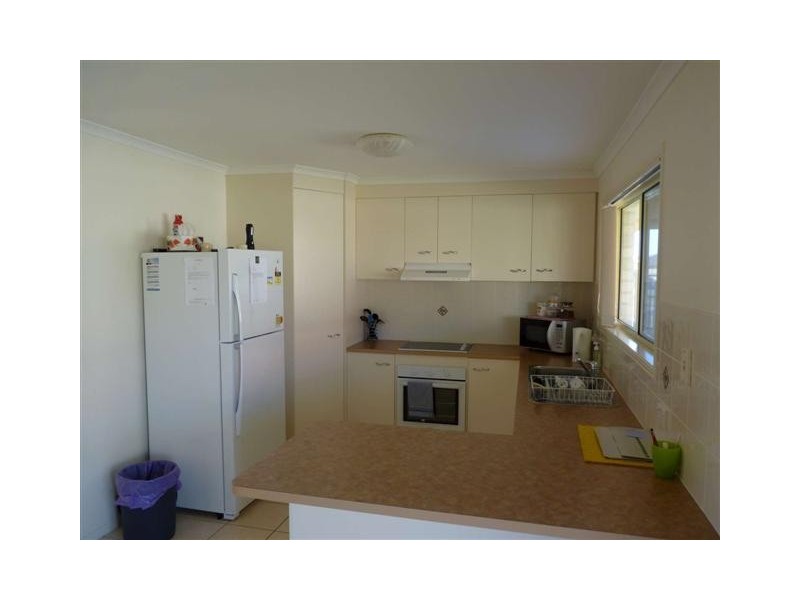 11 Dundee Dr, Kawungan QLD 4655