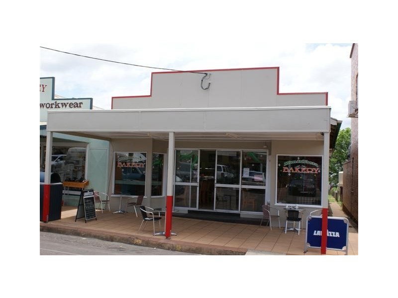53 Lyons St, Mundubbera QLD 4626