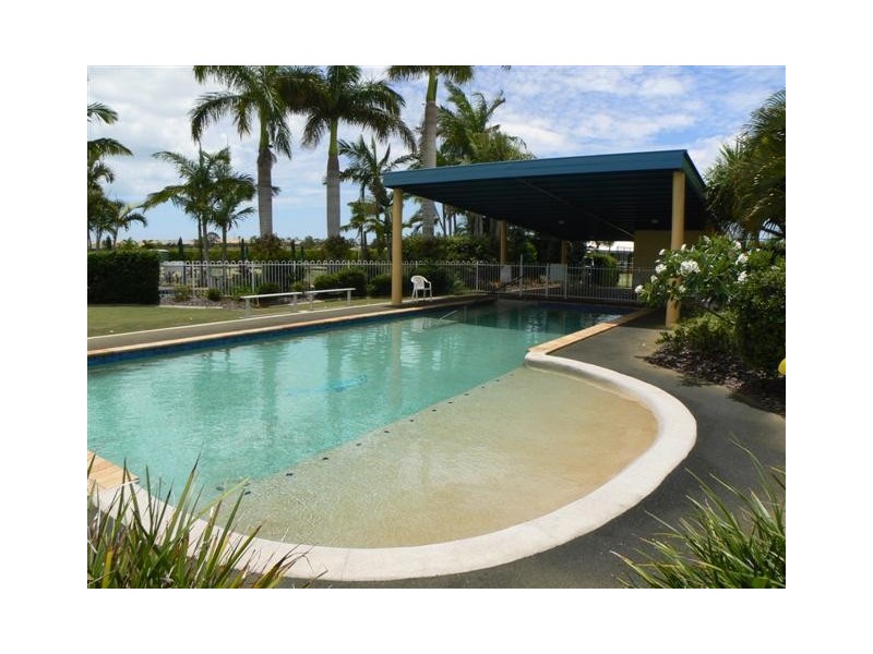 62/7 Bay Dr (Golden Shores), Pialba QLD 4655