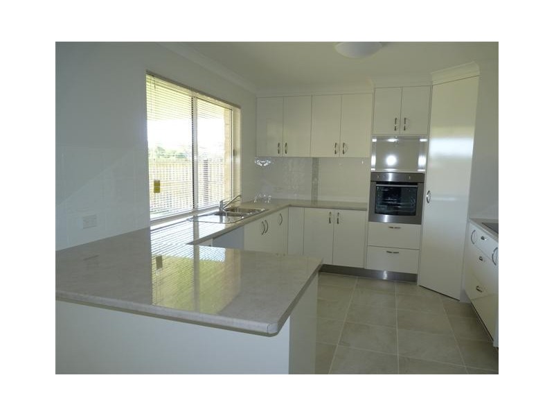 L217 – No9 Coventry Ct, Urraween QLD 4655