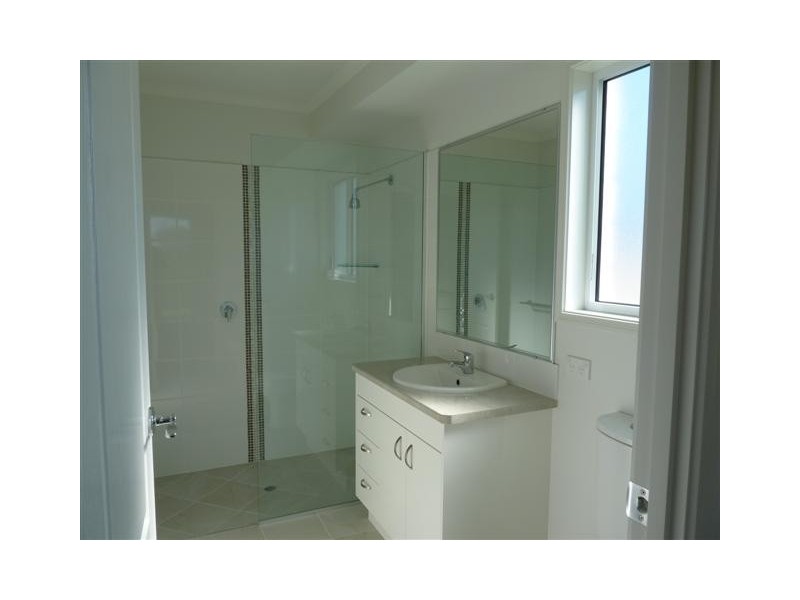 L217 – No9 Coventry Ct, Urraween QLD 4655