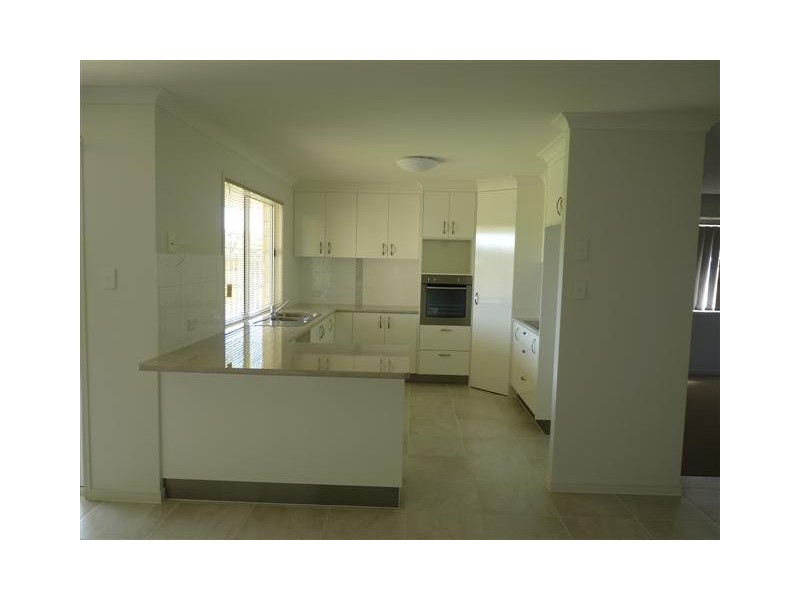 L217 – No9 Coventry Ct, Urraween QLD 4655