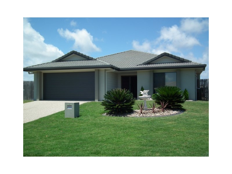 2 Duke Court, Urraween QLD 4655