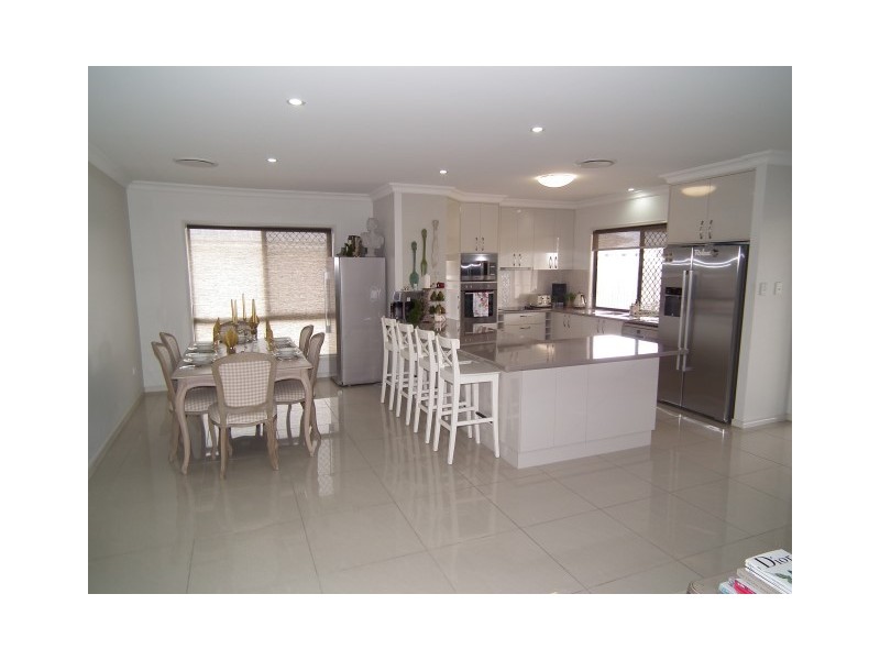 2 Duke Court, Urraween QLD 4655