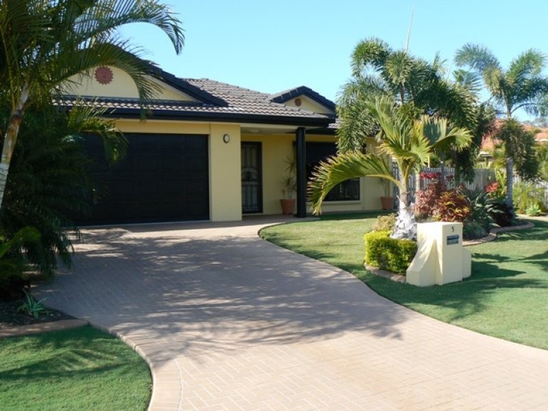 5 Florida Court, Torquay QLD 4655