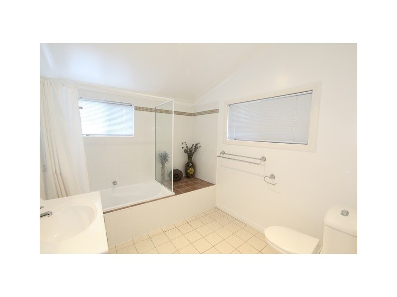 15 Macks Road, Torquay QLD 4655
