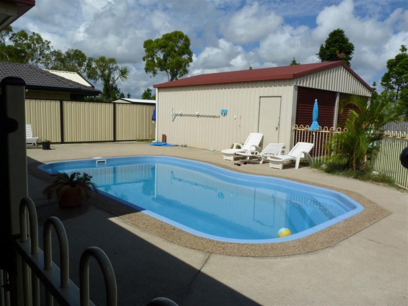 21 Brolga Ct, Eli Waters QLD 4655