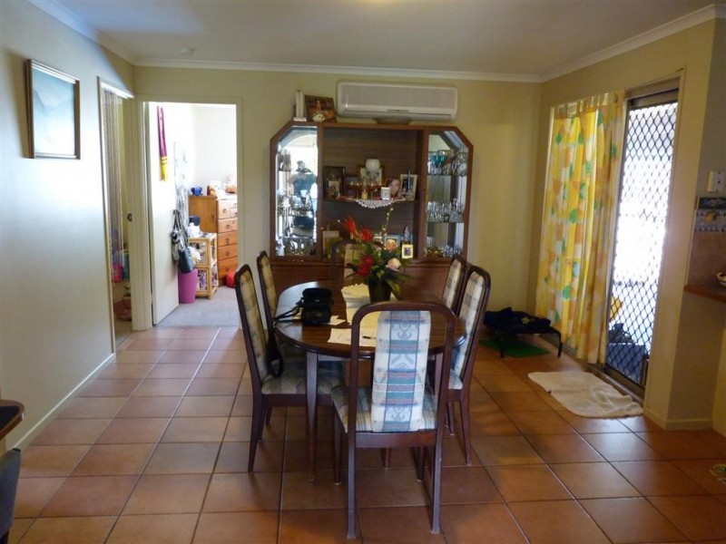 21 Brolga Ct, Eli Waters QLD 4655