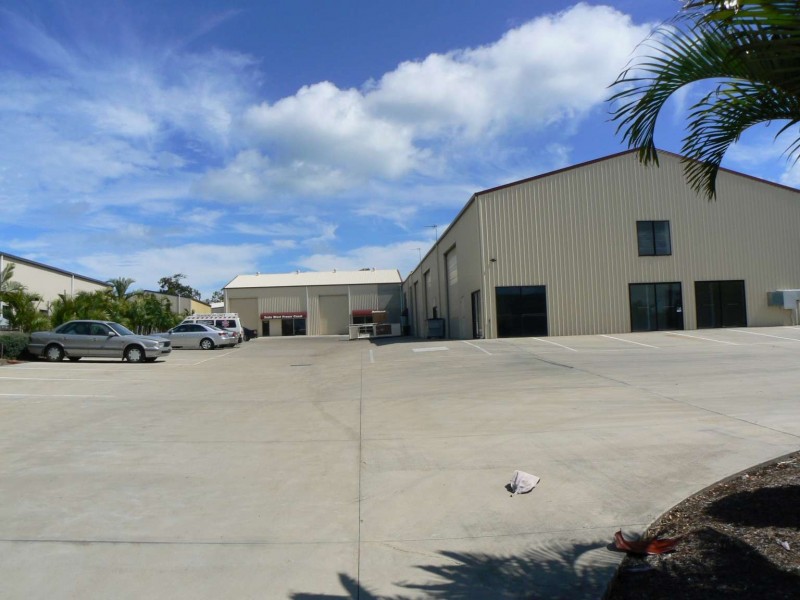 16 Driftwood Ct, Urangan QLD 4655
