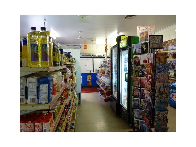 764 Boat Harbour Dr, Urangan QLD 4655