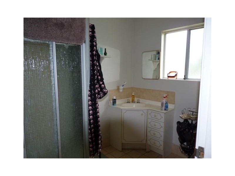 764 Boat Harbour Dr, Urangan QLD 4655