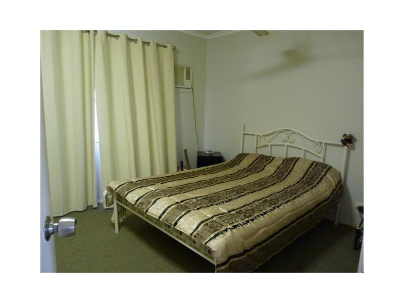 764 Boat Harbour Dr, Urangan QLD 4655