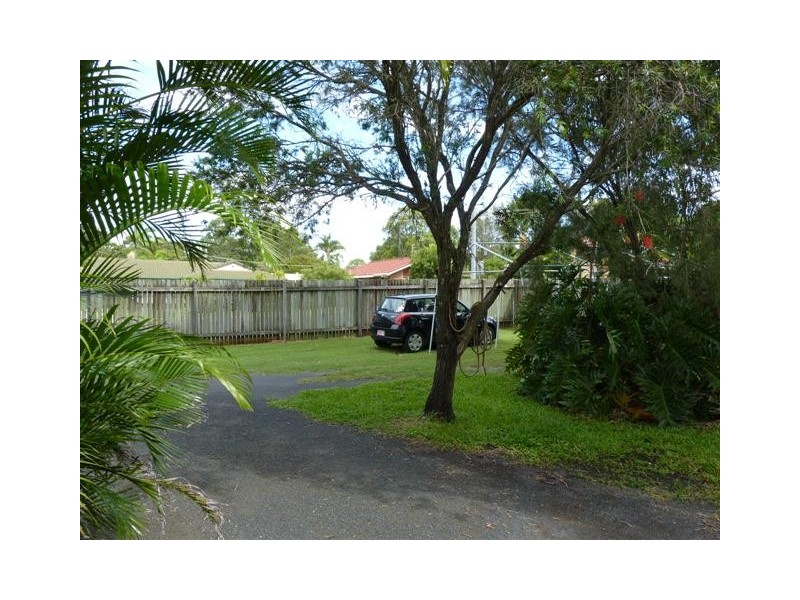 764 Boat Harbour Dr, Urangan QLD 4655