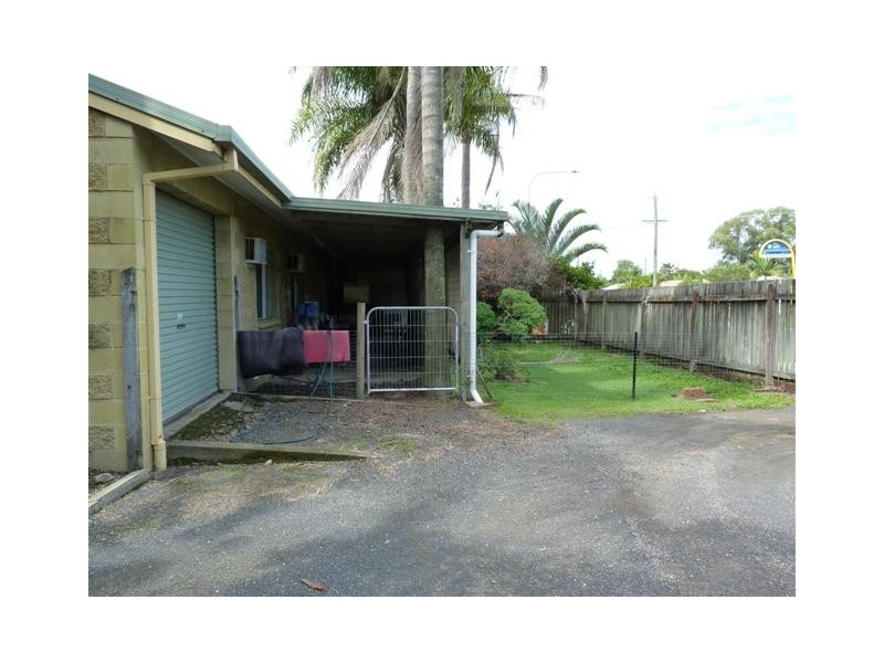 764 Boat Harbour Dr, Urangan QLD 4655