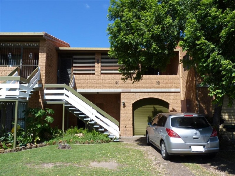 3/6 Witt St, Torquay QLD 4655