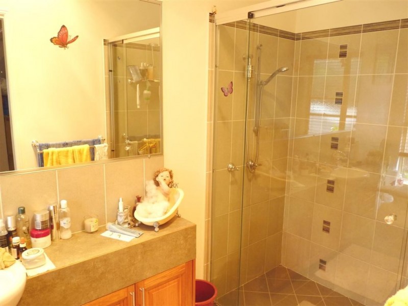 16 Tree View Rd, Toogoom QLD 4655