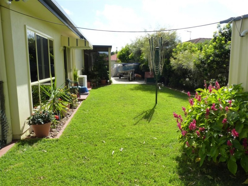 16 Tree View Rd, Toogoom QLD 4655