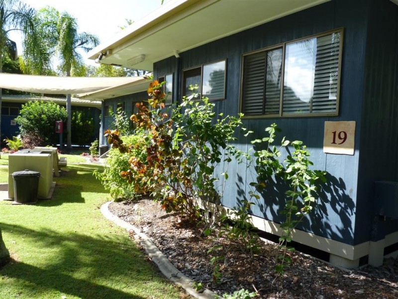 19/1 Shell St, Urangan QLD 4655