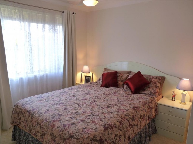 4 Oxford St, Urraween QLD 4655