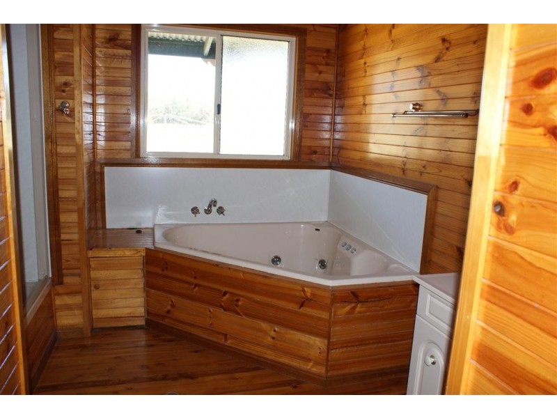 3480 Bundaberg Rd, Bullyard QLD 4671