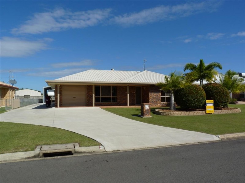 34 Aimee Dr, Urangan QLD 4655
