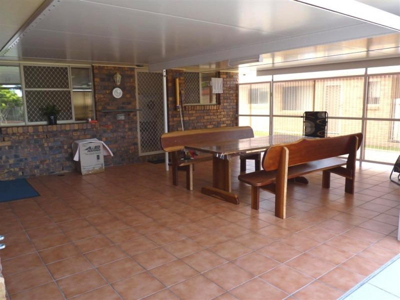 34 Aimee Dr, Urangan QLD 4655