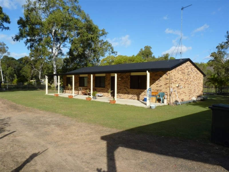 56 Ti Tree Av, Booral QLD 4655