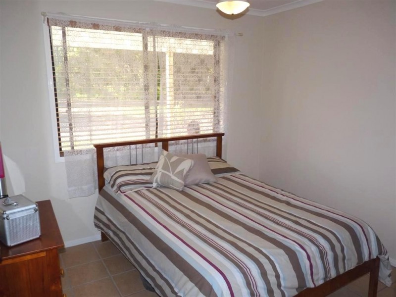 56 Ti Tree Av, Booral QLD 4655