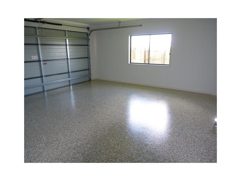 2 Duke Ct (L194), Urraween QLD 4655