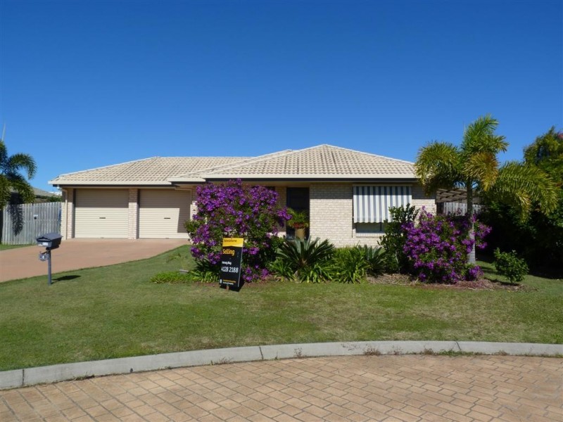 4 Pembridge Cct, Urraween QLD 4655