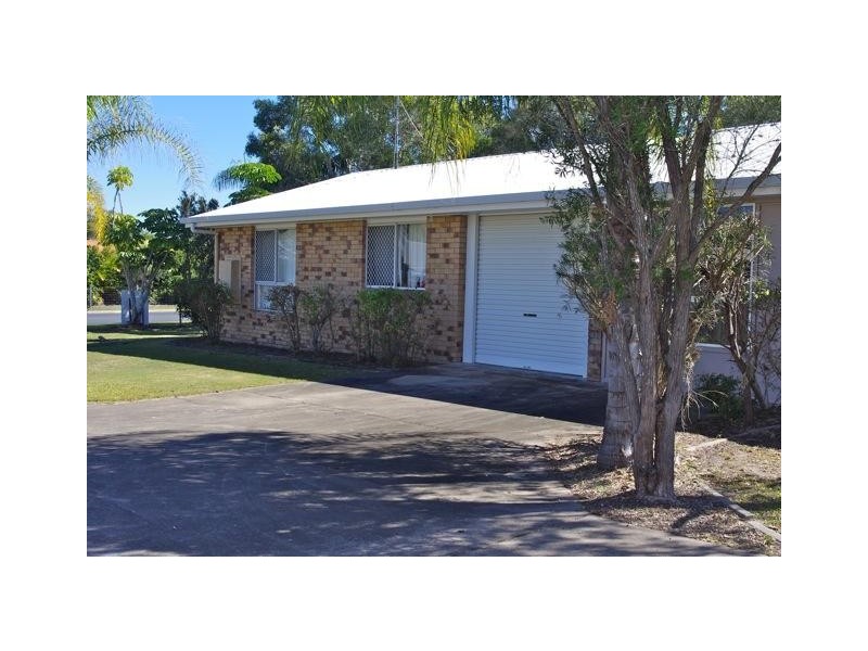 12 Bayrise Dr, Urangan QLD 4655