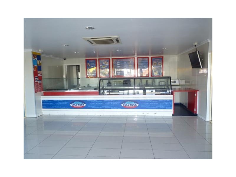 Shop 1/ 174 Boat Harbour Dr, Pialba QLD 4655