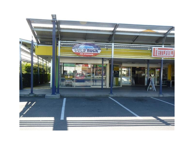 Shop 1/ 174 Boat Harbour Dr, Pialba QLD 4655