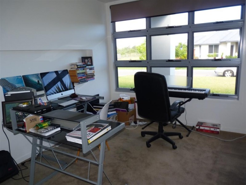 8 Dugong Ave, Pialba QLD 4655