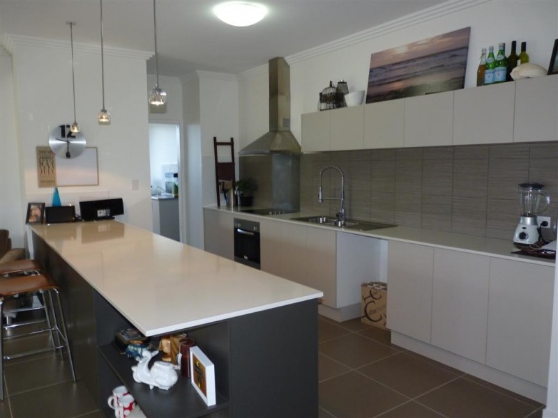 8 Dugong Ave, Pialba QLD 4655