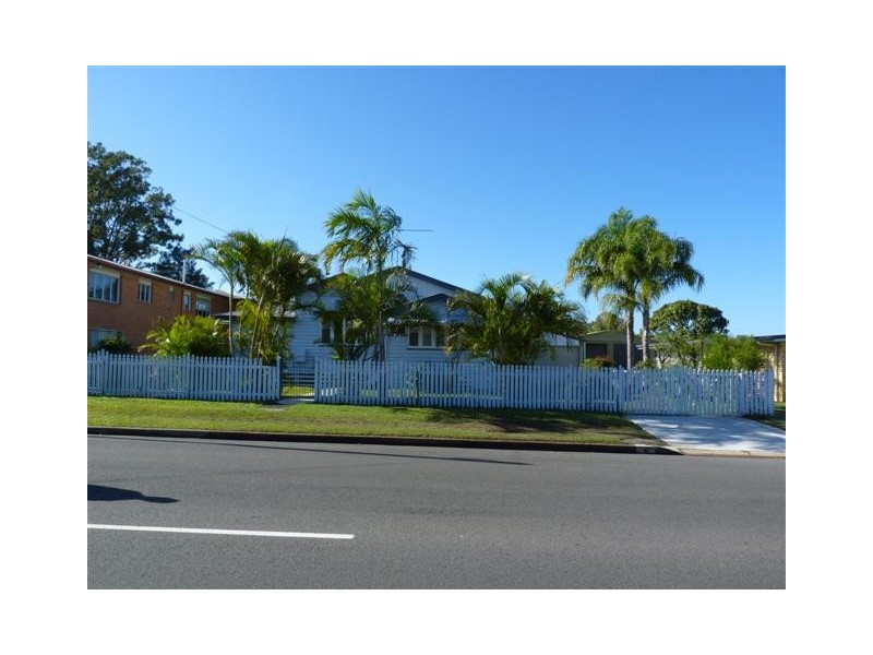32 Pulgul St, Urangan QLD 4655