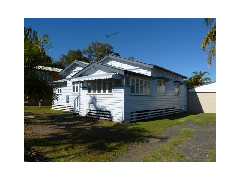 32 Pulgul St, Urangan QLD 4655