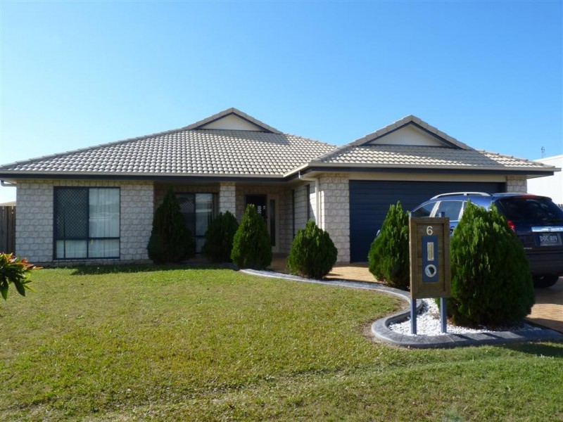 6 Lancaster Cct, Urraween QLD 4655