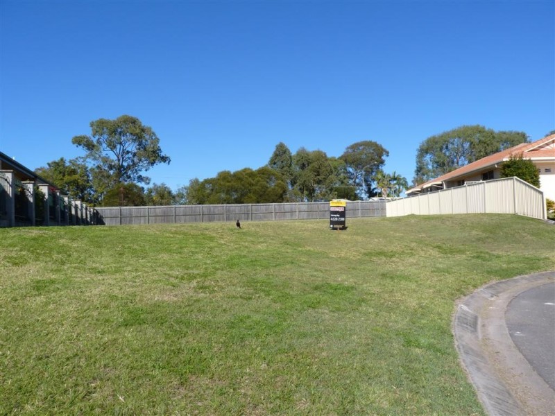 44 Harrison Cct, Urangan QLD 4655