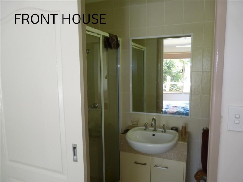 8 Franklin St, Urraween QLD 4655