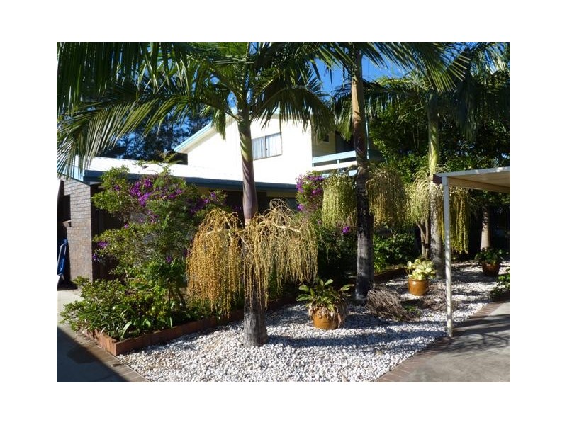 8 Franklin St, Urraween QLD 4655