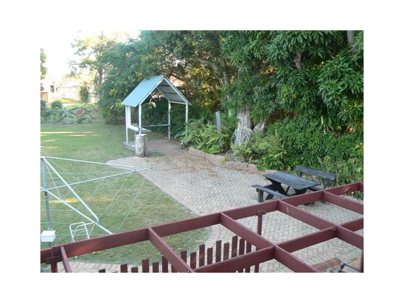 9 Hibiscus Street, Urangan QLD 4655