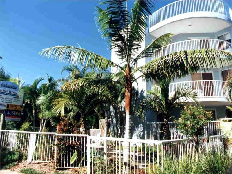 11/458 Esplanade, Torquay QLD 4655