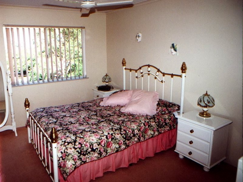 11/458 Esplanade, Torquay QLD 4655