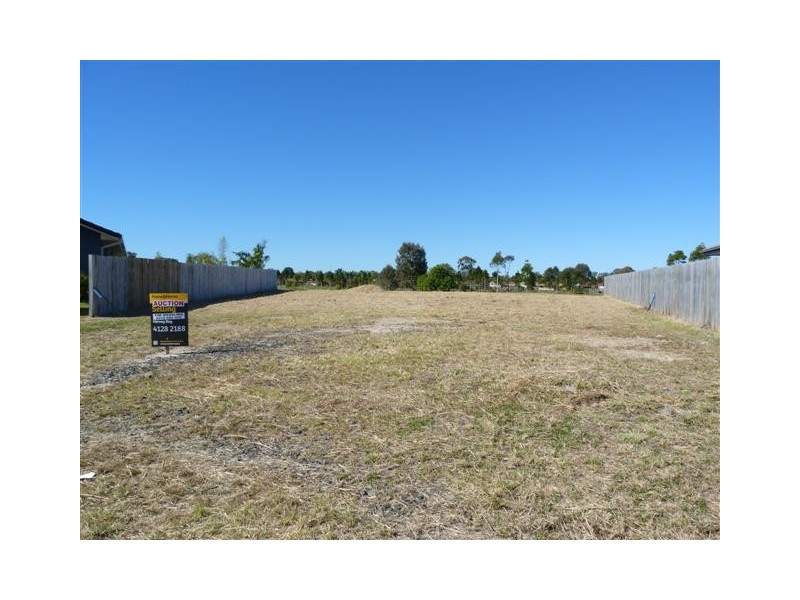 14 Golden Grove Ct, Eli Waters QLD 4655
