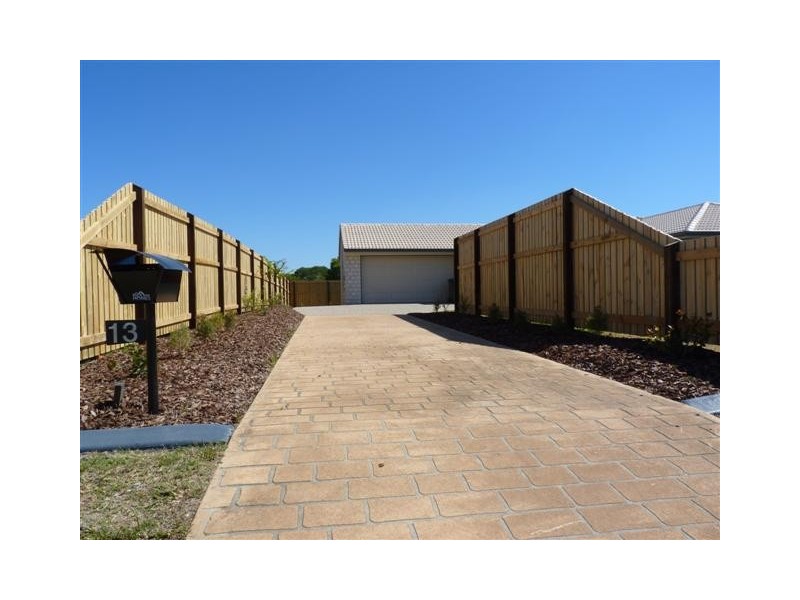13 Duke Ct (L201), Urraween QLD 4655