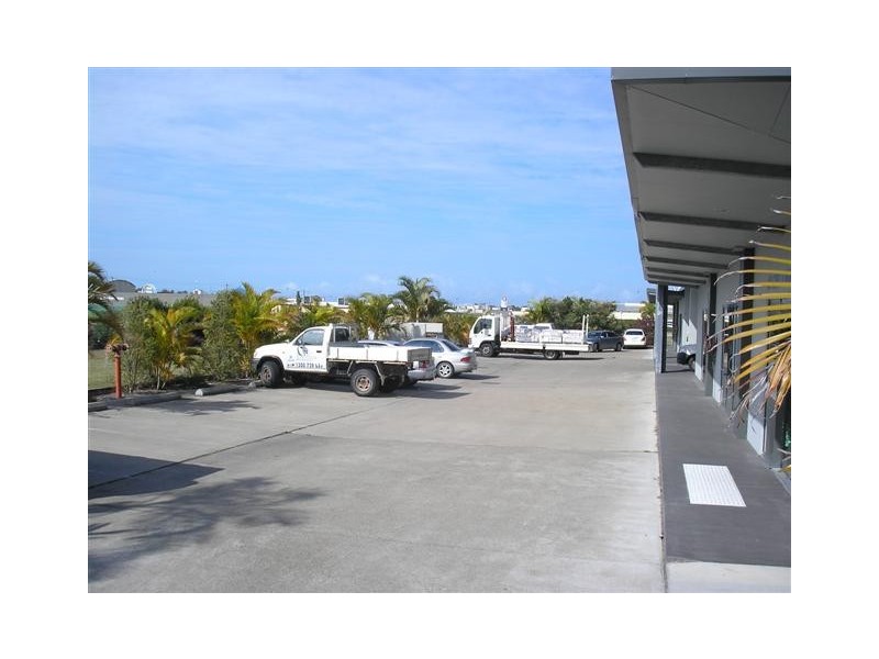 124 Beach Rd, Urraween QLD 4655